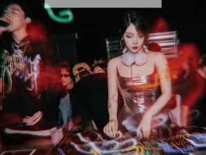 酒吧里 DJ 给我避孕套，是在暗示我什么吗？