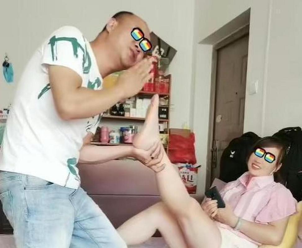 夫妻之间的直播是否合适?如何看待夫妻之间的直播?